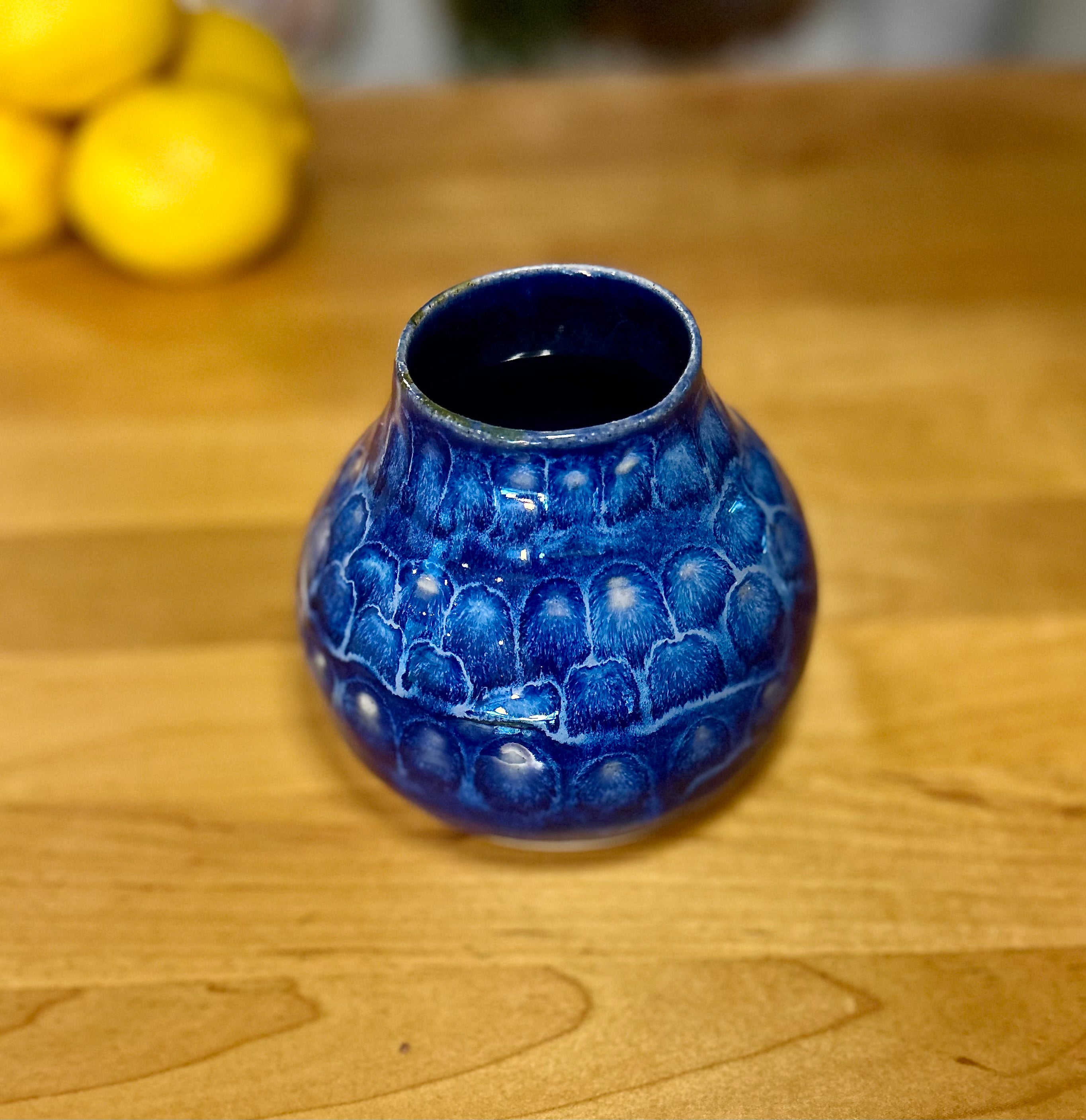 Silhouette Vase: Effervescent